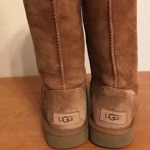 Cute uggs - barely worn, just don’t wear them!